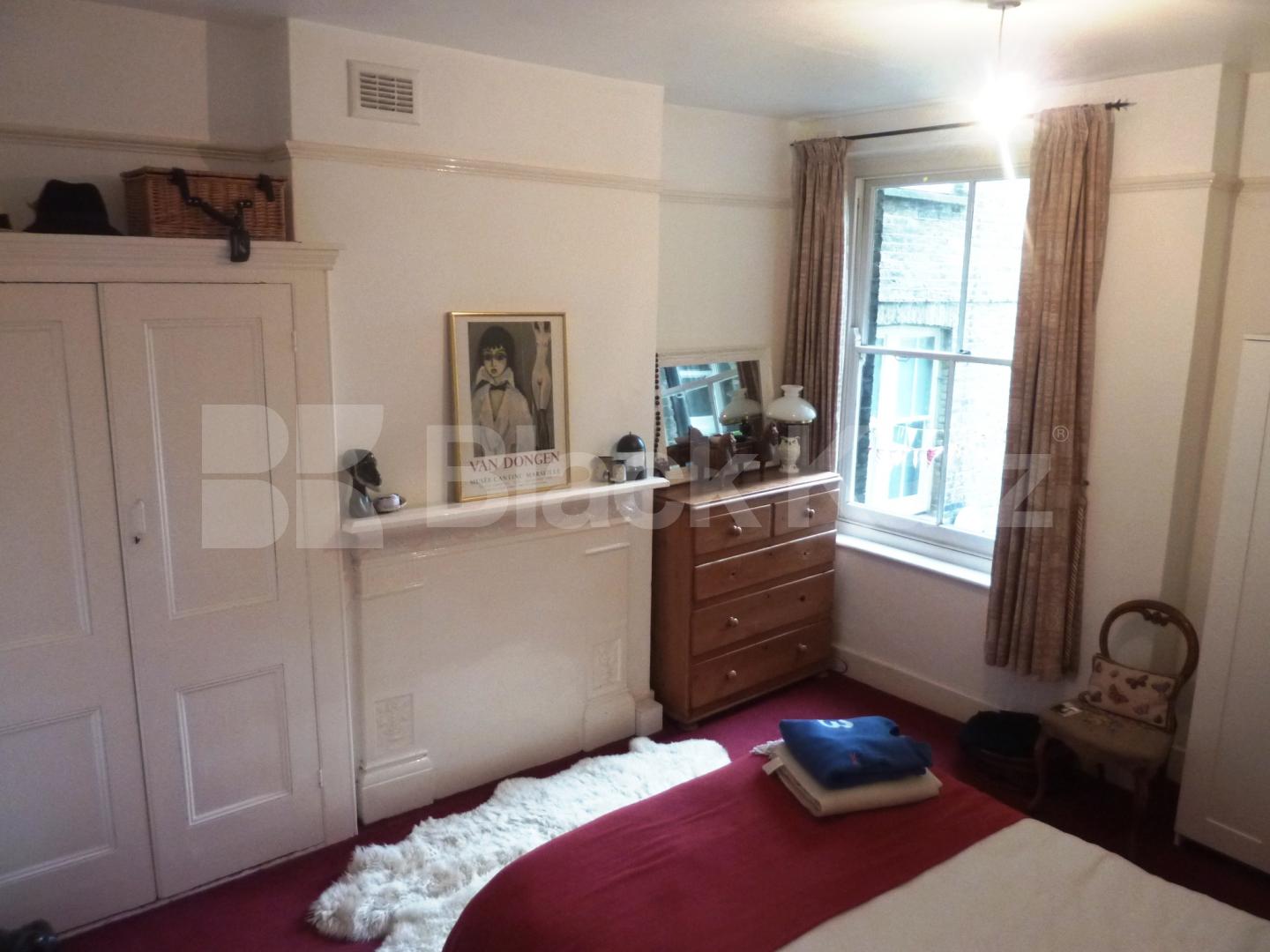 			NEW INSTRUCTION!, 1 Bedroom, 1 bath, 1 reception Flat			 Cathcart Hill, DARTMOUTH PARK